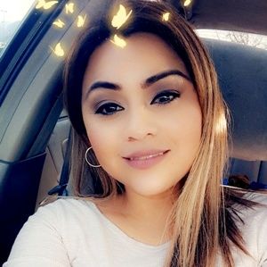 Meet your Posher, Ana